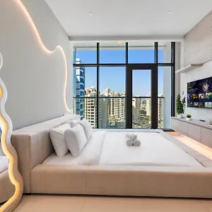 Seven Palm With West Access Aparthotel